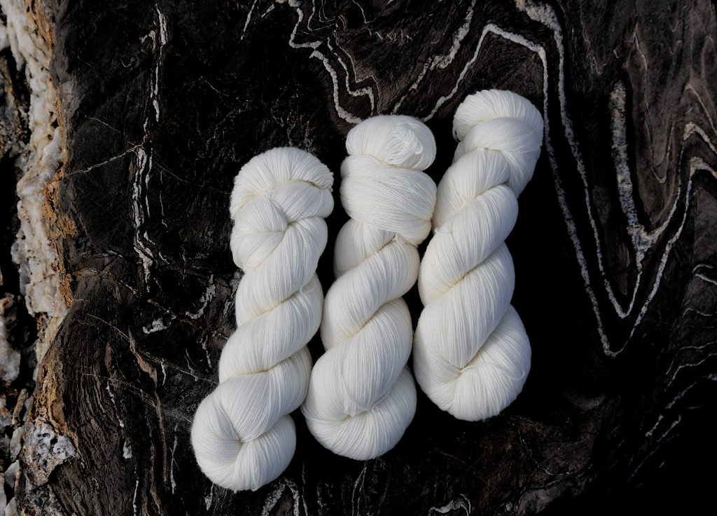25% Nylon 75% Wool - Sport - 5 Skein Set